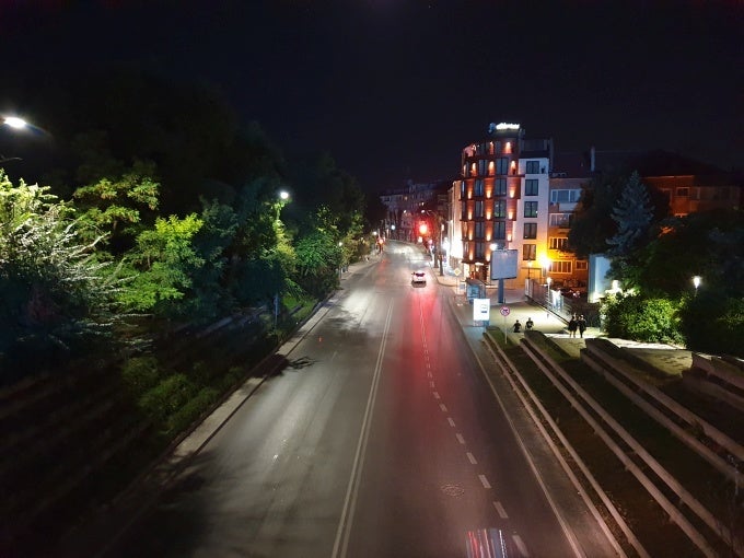 G - Note 9 - Google Pixel 2 XL crushes Galaxy Note 9 in night-time blind camera test