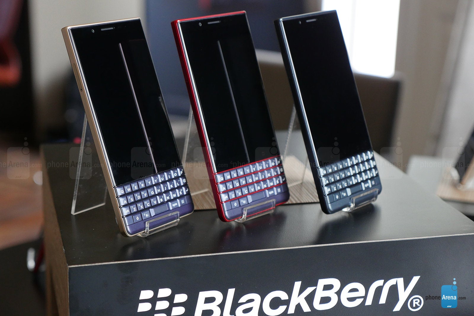 BlackBerry Key2 LE: hands-on preview