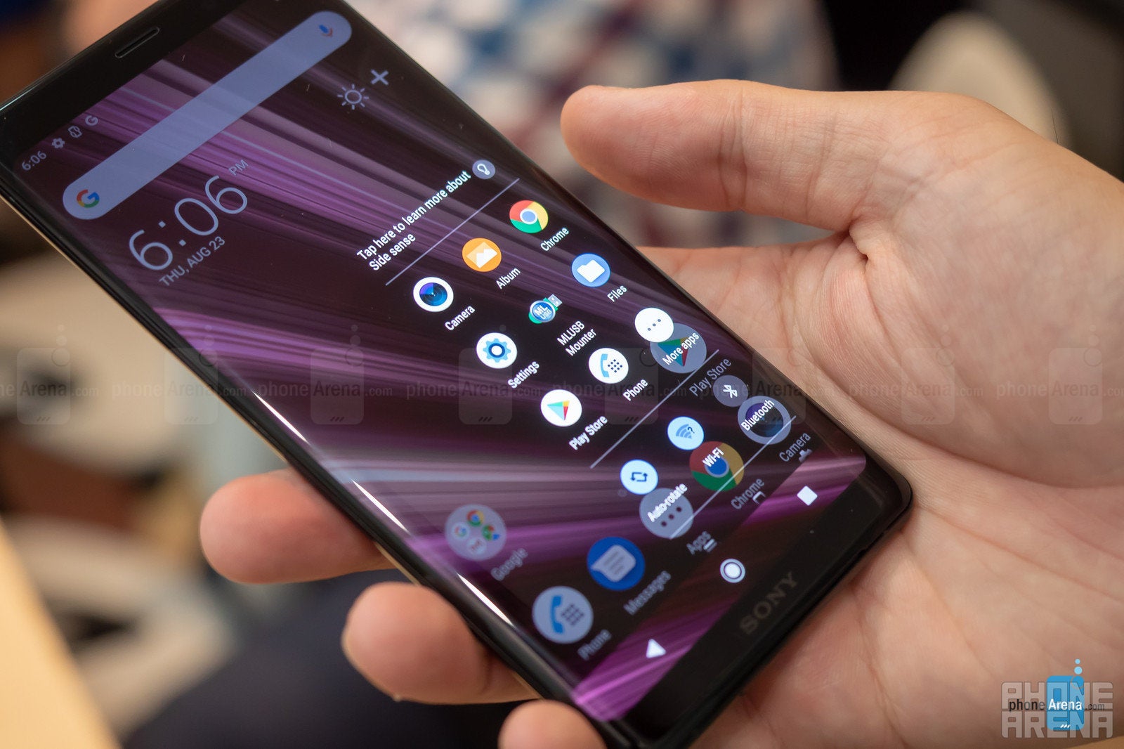 $900 Xperia XZ3 vs $1000 iPhone X: can you afford these babies?