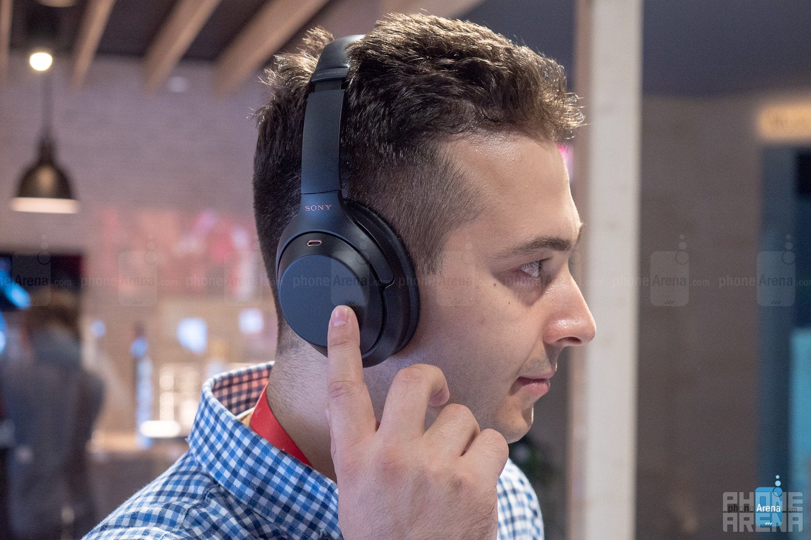 Sony&#039;s new noise-cancelling headphones are simply amazing!