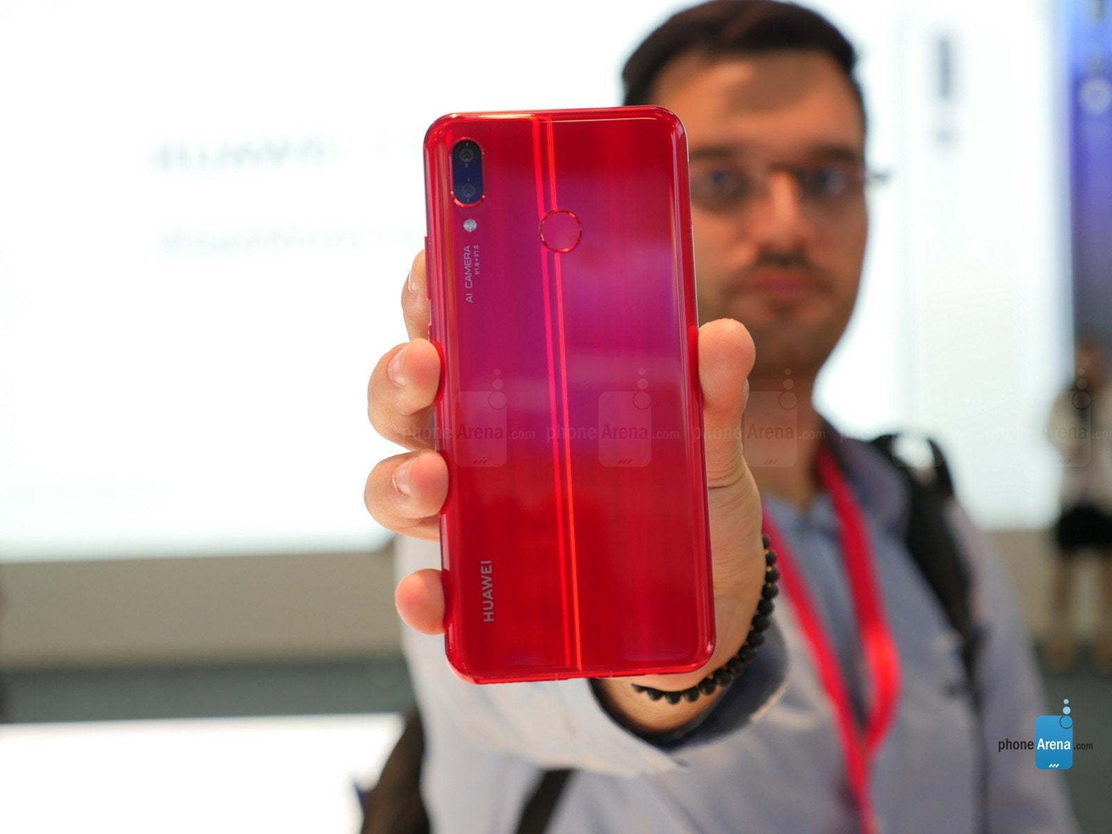 Huawei Nova 3 hands-on: Vibrant colors and great value