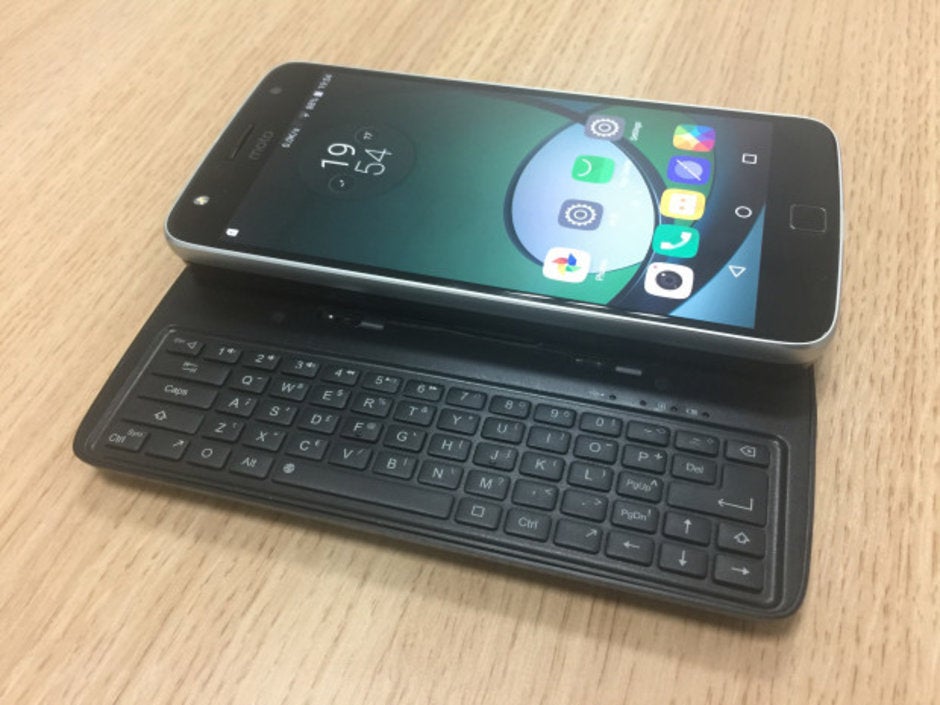 The Livermorium Slider Keyboard Moto Mod for the Moto Z series has been cancelled - Keyboard Moto Mod for Moto Z series is cancelled