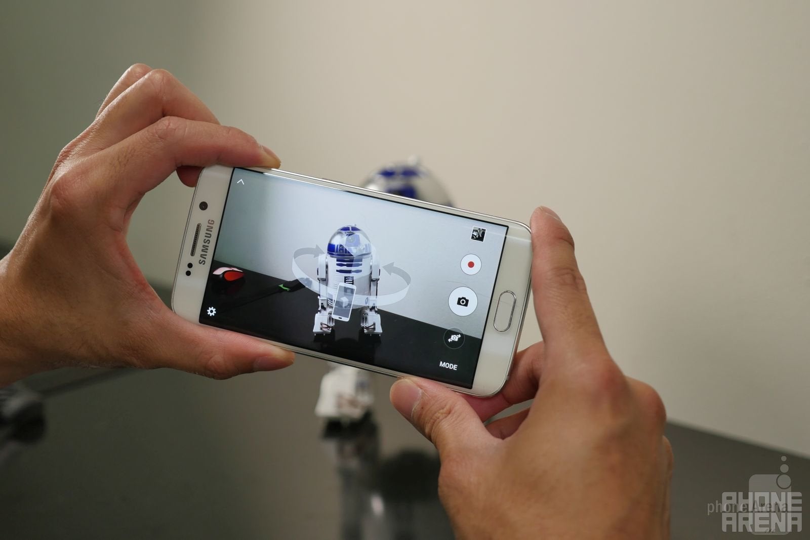 It's not going to be virtualized, but instead you get a gif with virtual shot. - Most useless software features in Samsung's past smartphones