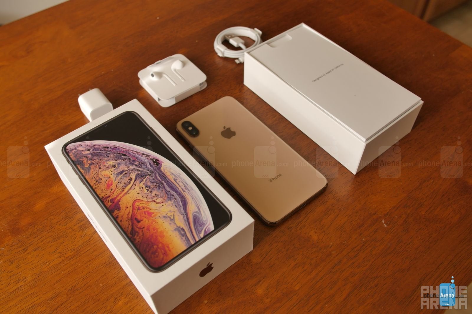 Apple iPhone XS Max: unboxing and first look