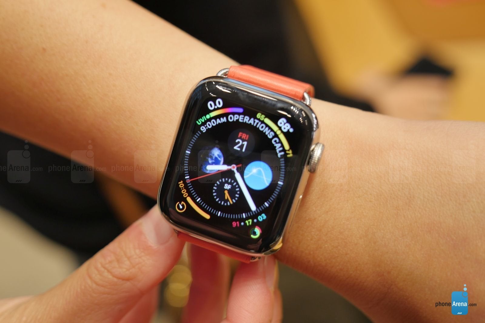 Apple watch series store 4 small screen