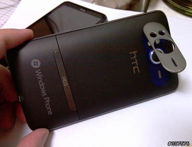 First concrete in the wild shots of the HTC HD7 are captured in Taiwan?