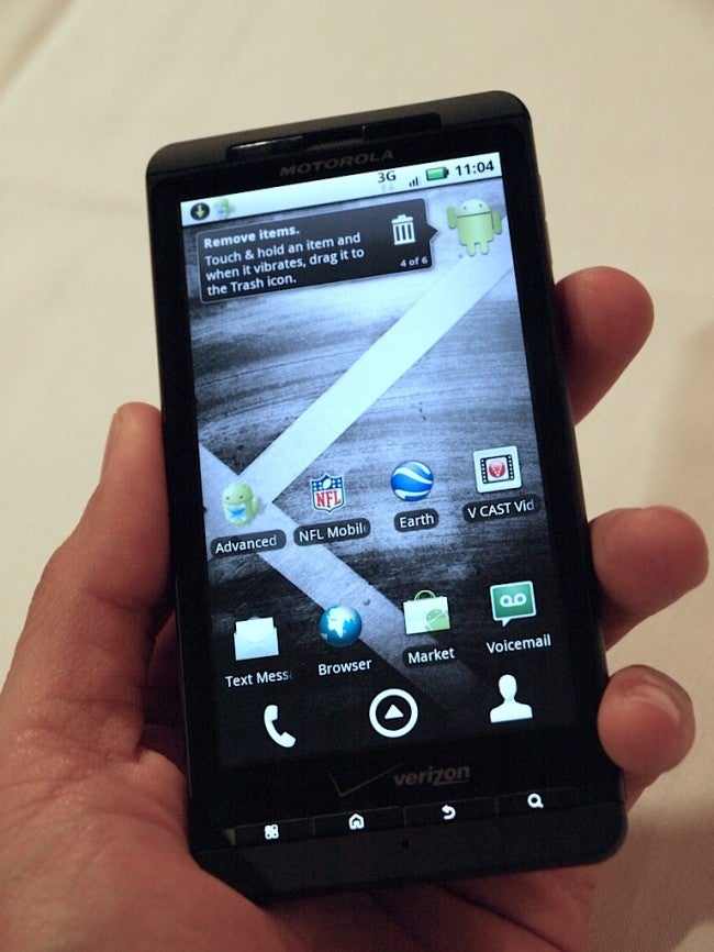 Messaging fix coming for Droid X devices running froyo
