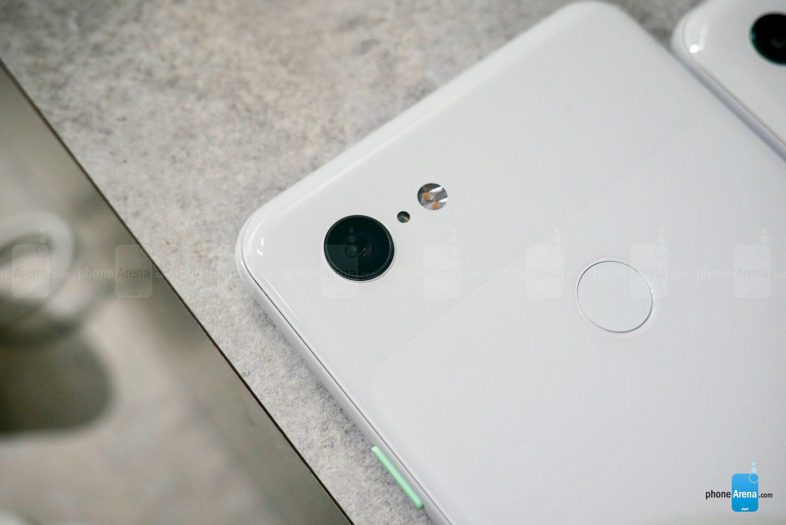 Google Pixel 3 and Pixel 3 XL Hands-On: Google doubles down on photography