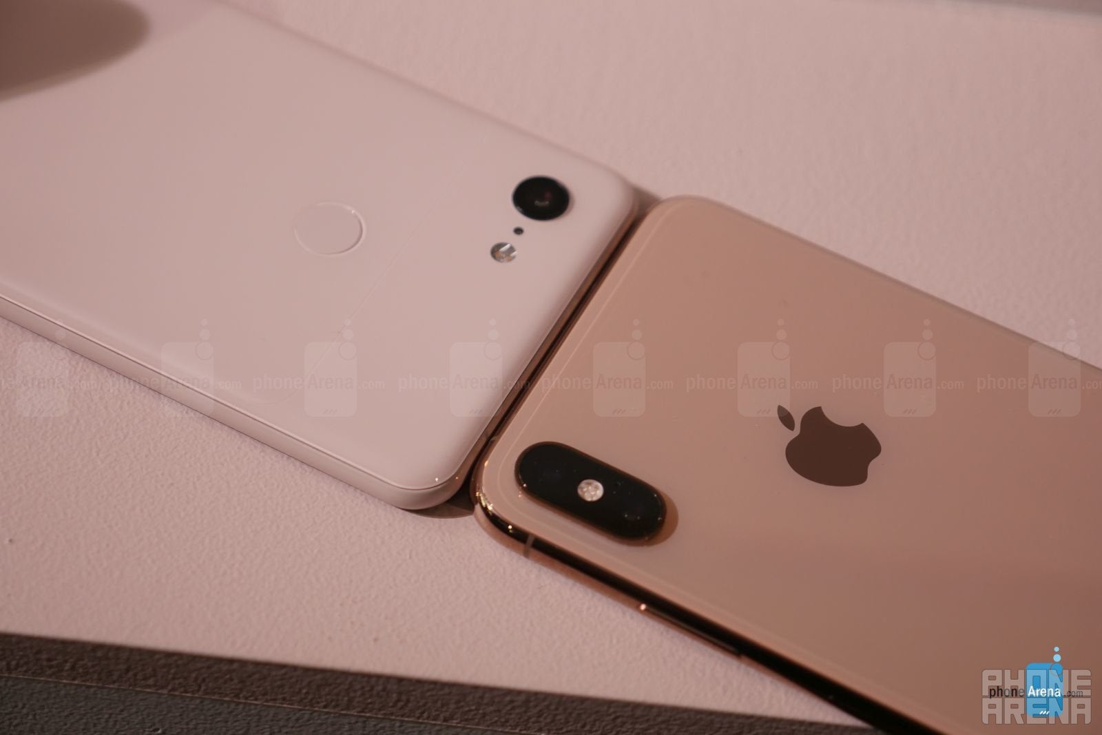 Google Pixel 3 XL vs Apple iPhone XS Max: first look