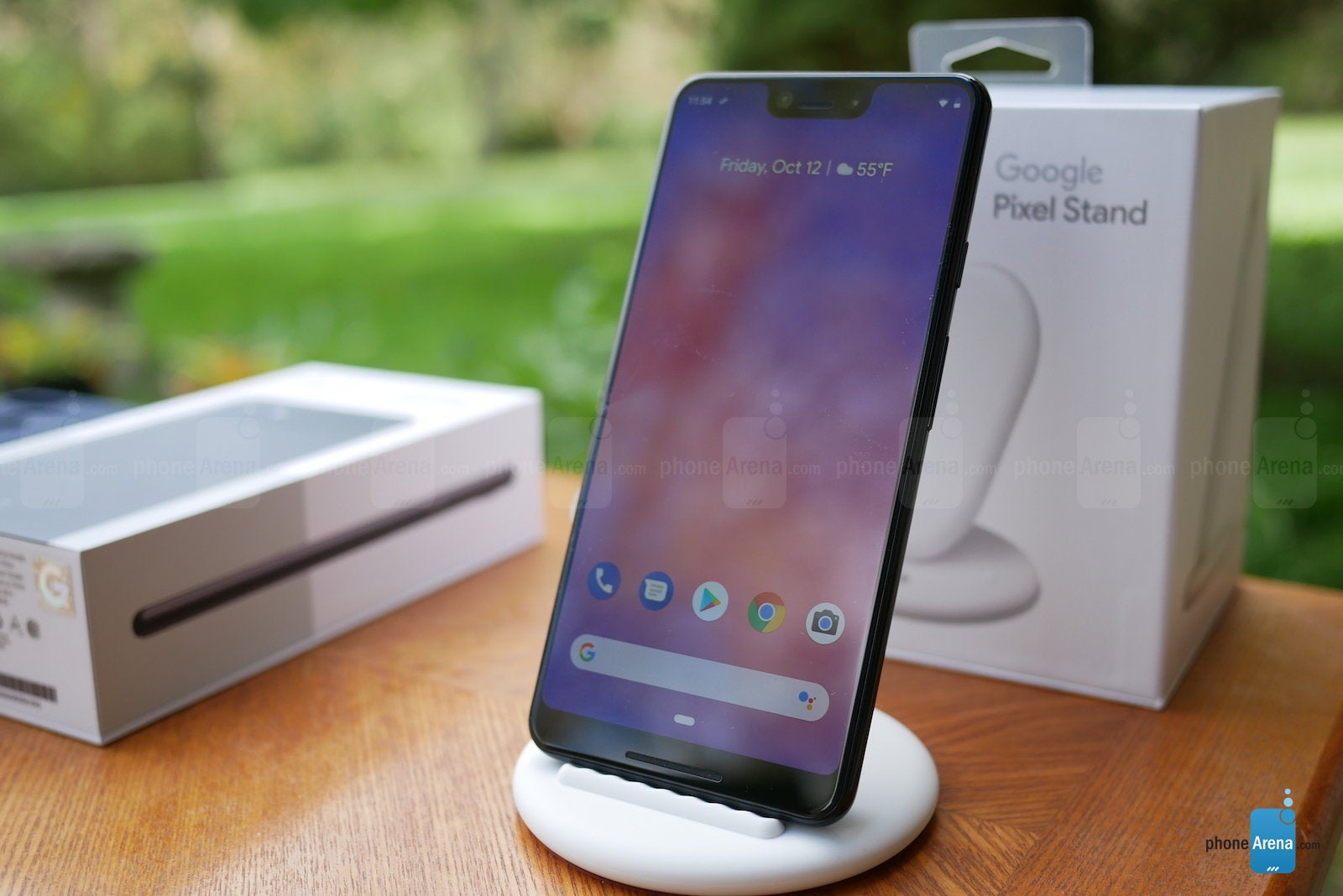 Google Pixel 3 XL and Pixel Stand Unboxing and First Look!