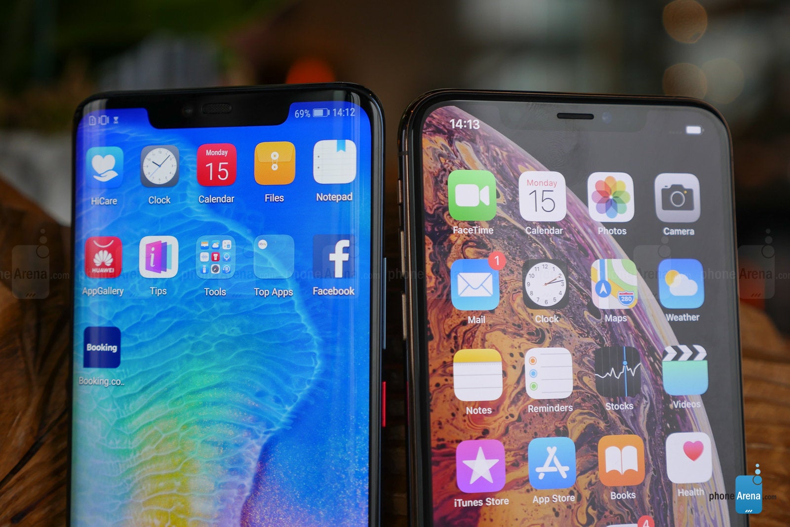 Economie Kolonisten Teleurstelling Huawei Mate 20 Pro vs Apple iPhone XS Max: first look - PhoneArena