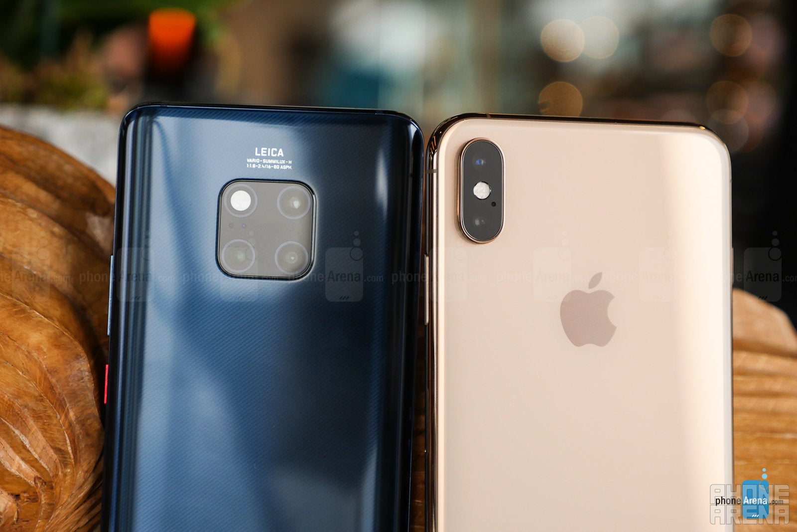 Huawei Mate 20 Pro vs Apple iPhone XS Max: first look