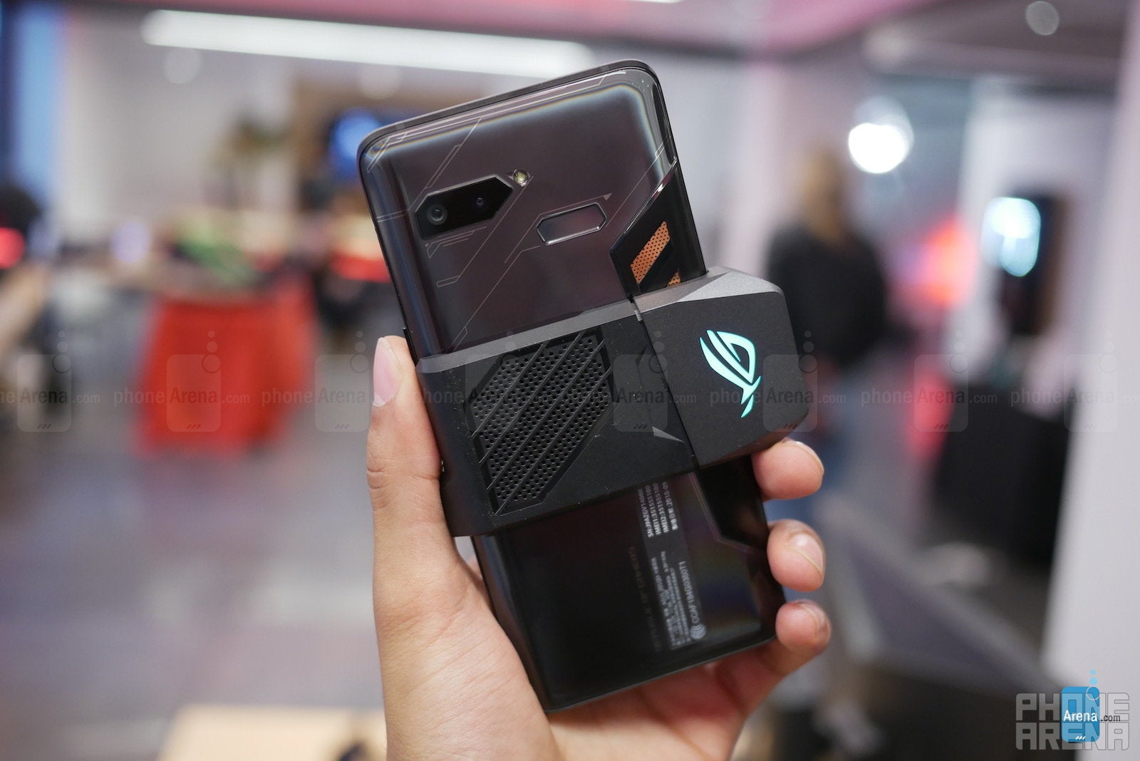 Asus ROG Phone and Accessories Hands-On: More Hardware, More Gaming