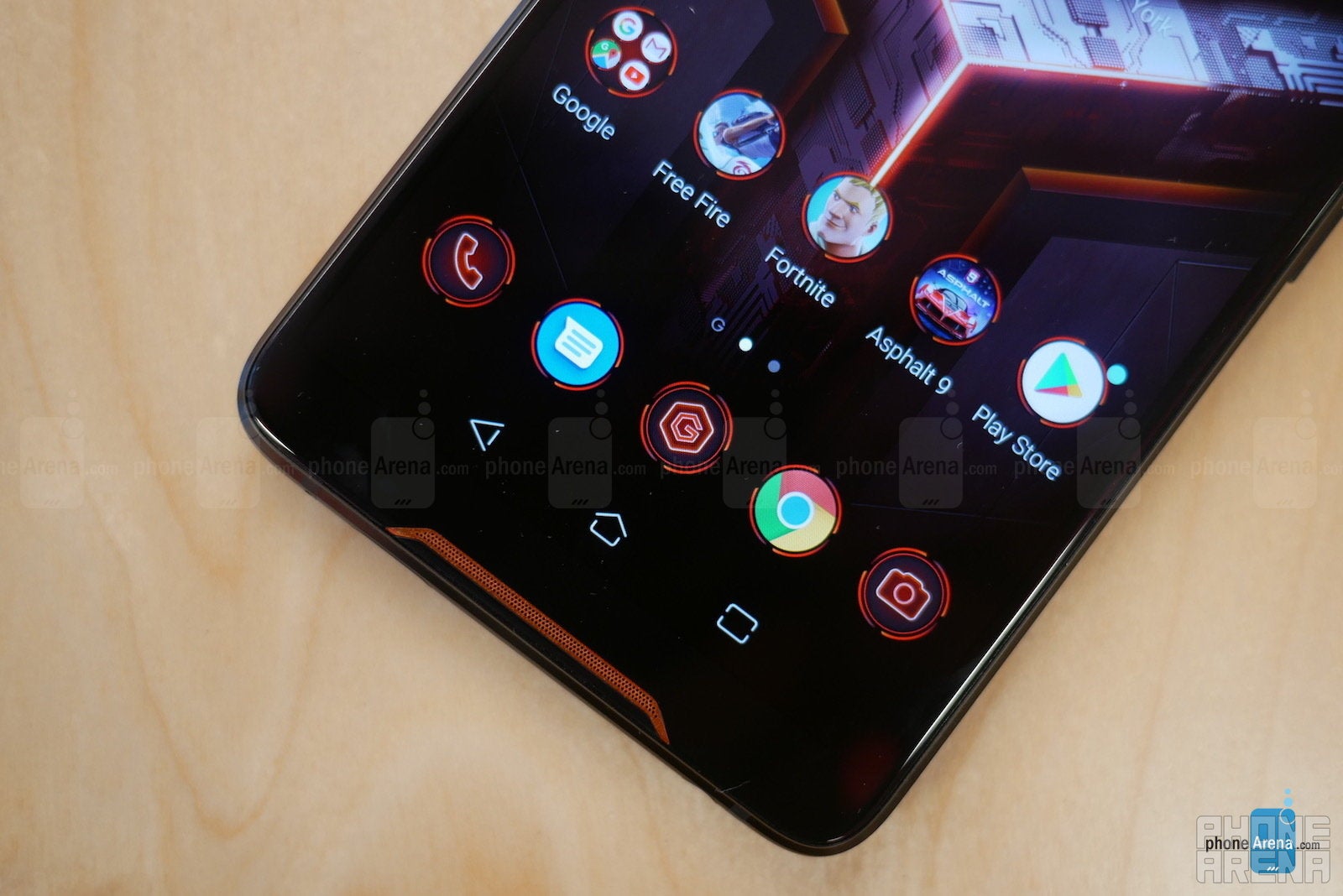 Asus ROG Phone and Accessories Hands-On: More Hardware, More Gaming