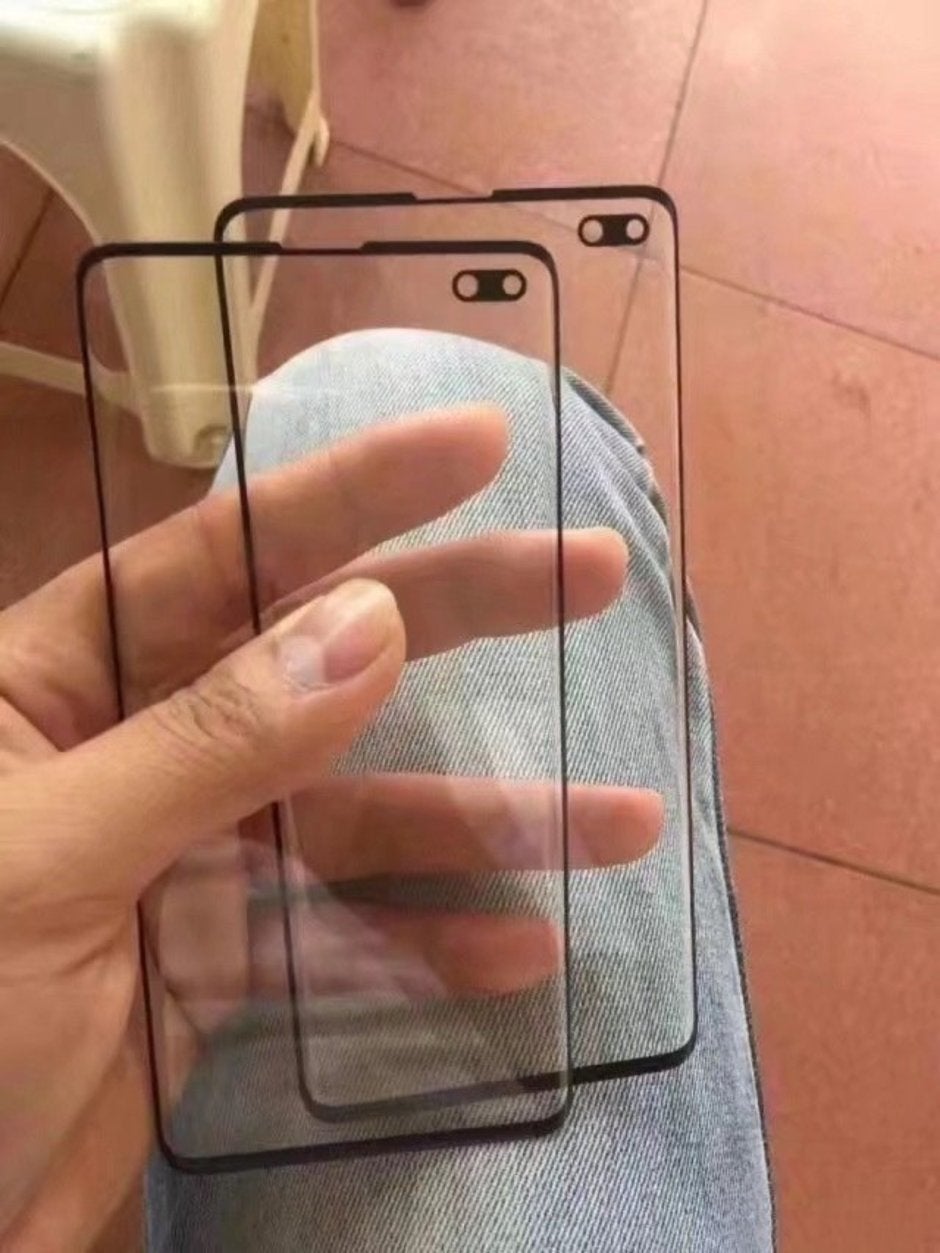 Alleged S10+ protectors - New Galaxy S10+ mockups and screen protectors prep us for dual in-display cameras