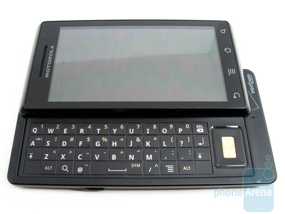 When the Motorola DROID launched in November 2009, iOS vs. Android became a thing - Planning on leaving iOS for Android? You might want to read this first