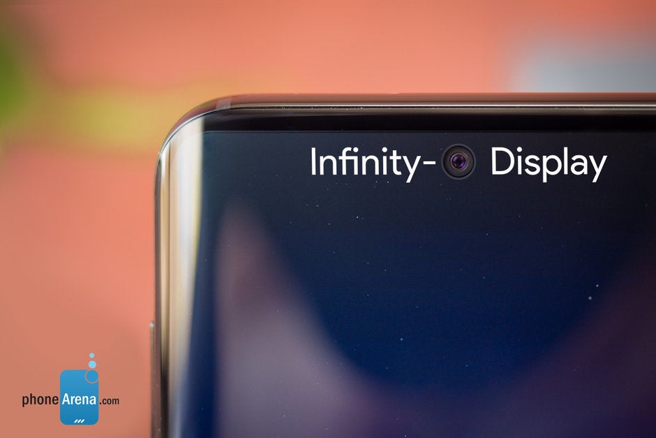 Don&#039;t panic, the hole on the Galaxy S10&#039;s display won&#039;t be that bad