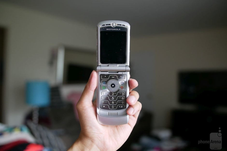 These Were The Classic Flip Phones That Everyone Used And We Miss Them Phonearena