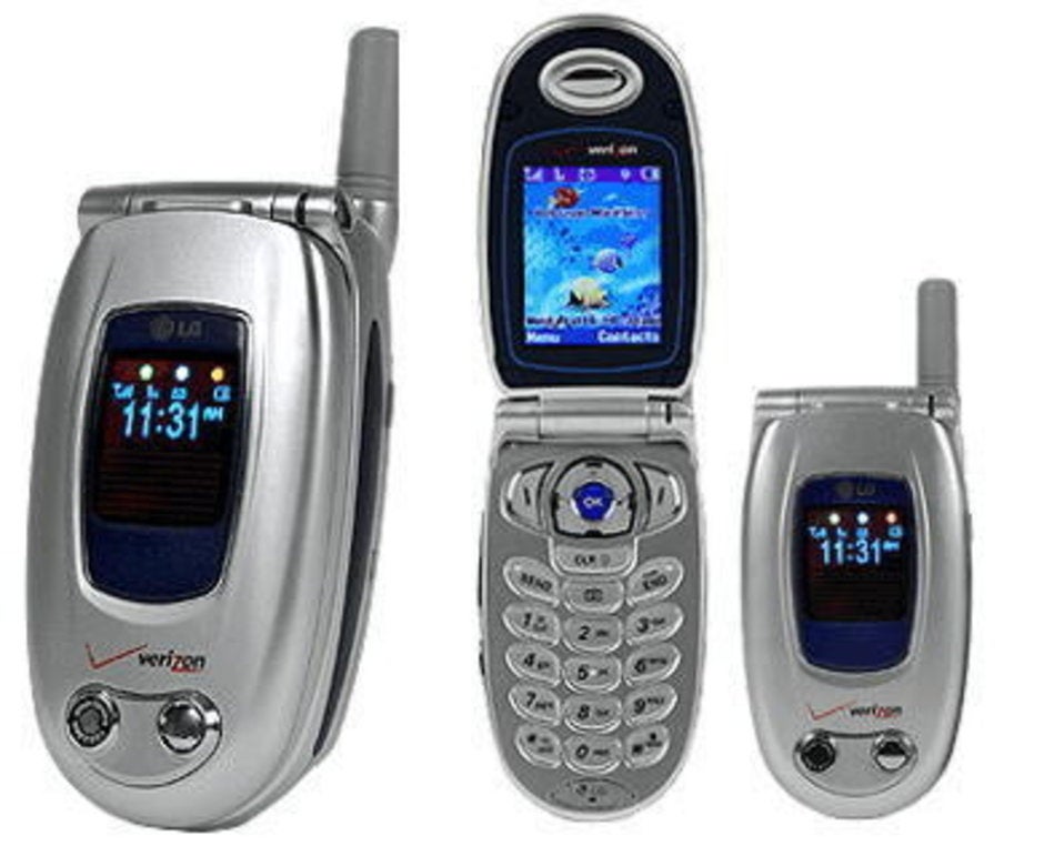 When the LG VX-6000 was released for Verizon Wireless, it helped to kick off the camera phone craze. - These were the classic flip phones that everyone used (and we miss them)