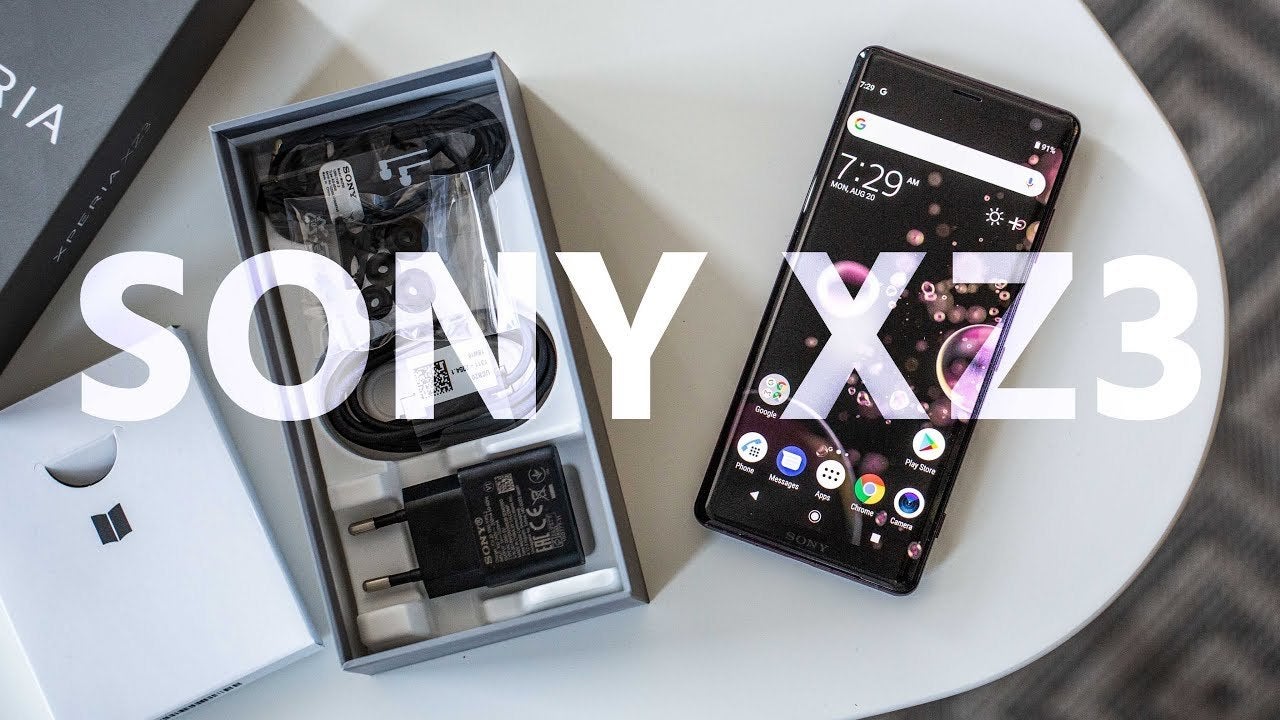 The Sony Xperia XZ4 shows up in a live image, except it doesn’t
