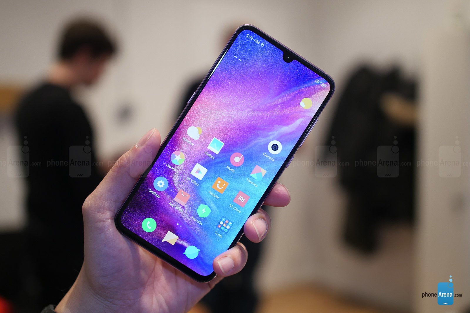 Xiaomi Mi 9 hands-on: Now playing with the big boys