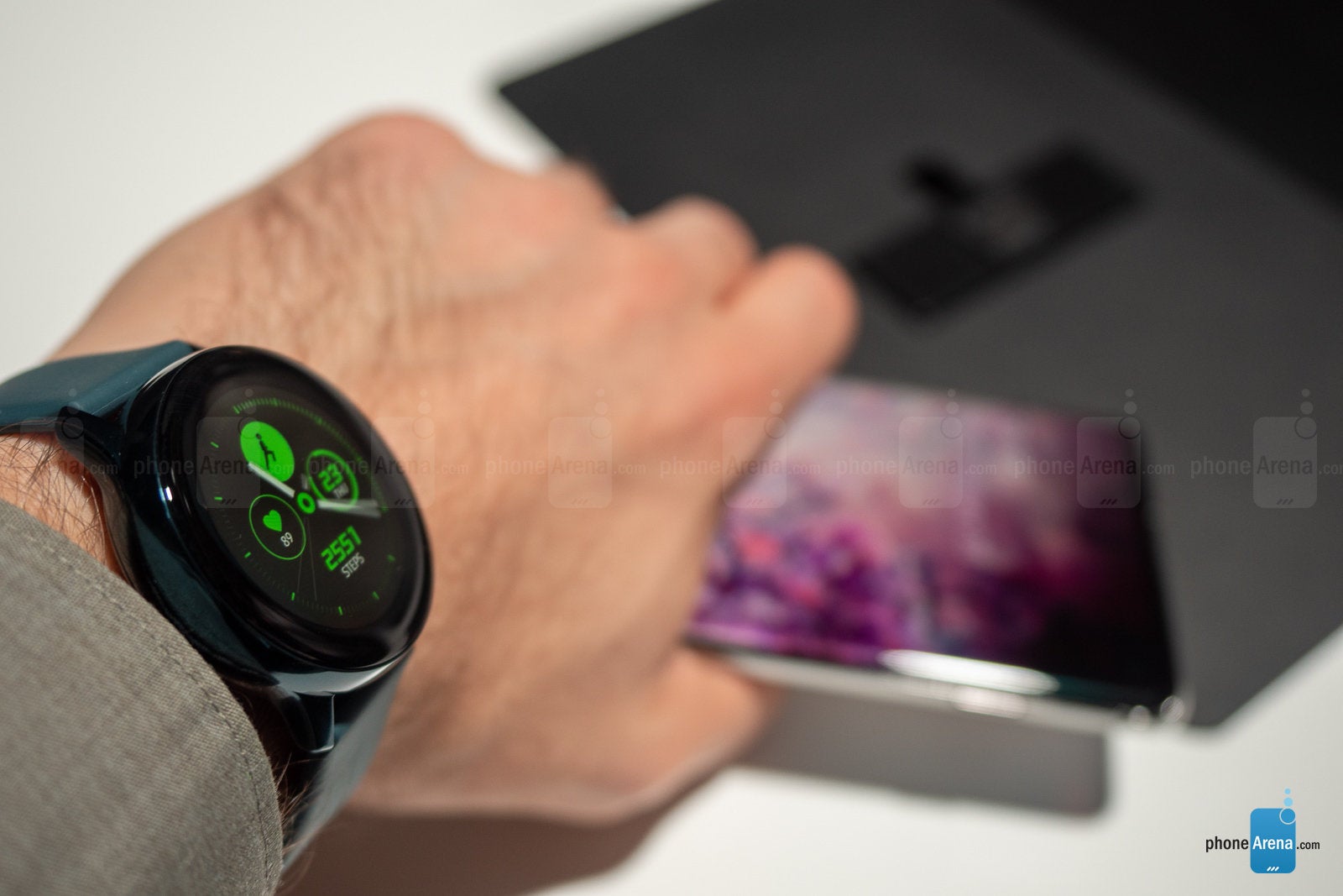 Samsung Galaxy Watch Active hands-on: compact, stylish, functional, and affordable