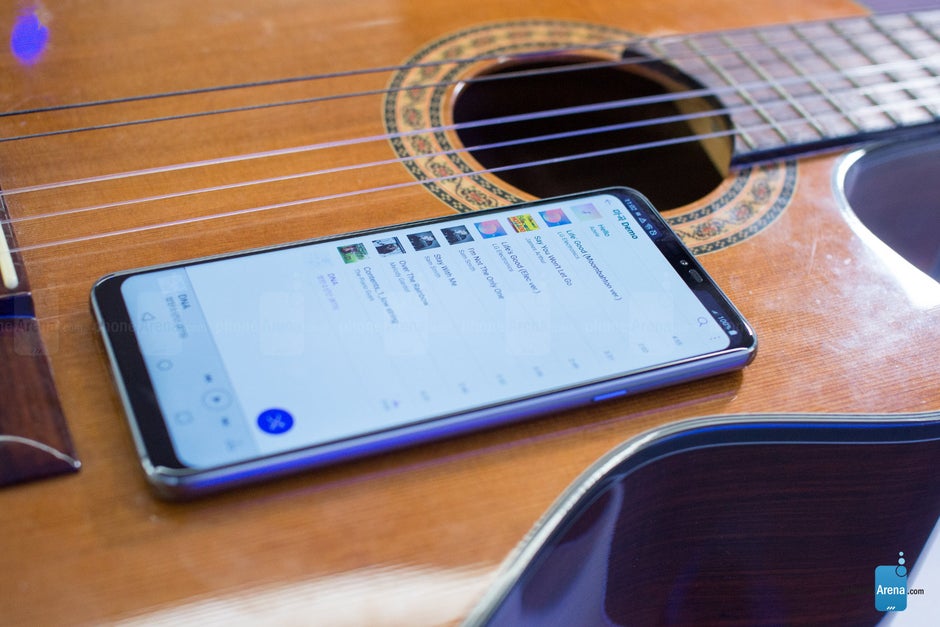 LG G8 and LG V50 versus the iPhone XS Max first look! PhoneArena