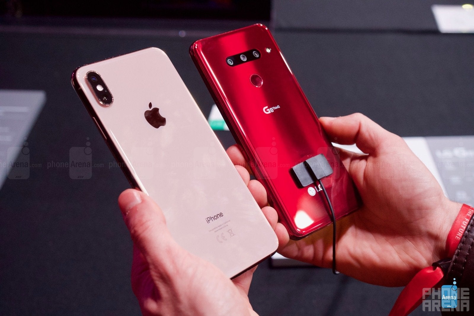 iPhone XS Max | LG G8 ThinQ - LG G8 and LG V50 versus the iPhone XS Max: first look!