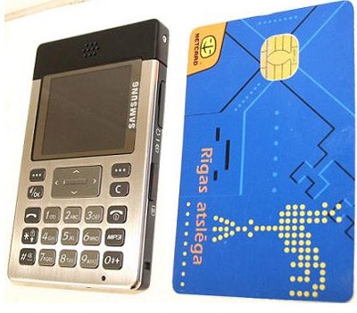 Samsung&#039;s credit card sized SGH-P300 phone