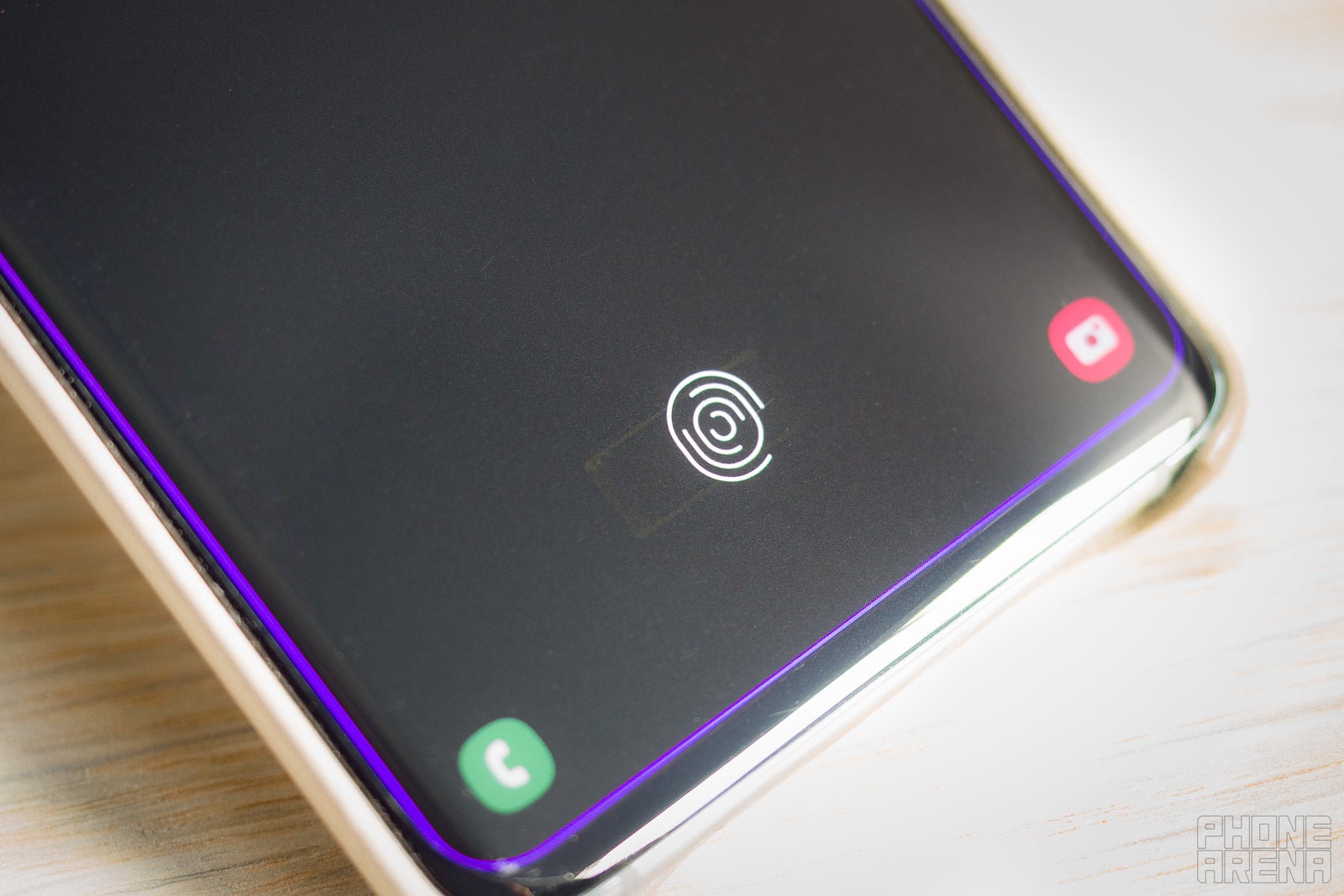Got a Galaxy S10? You&#039;ll find out that... no LED notification, but tap to wake and more
