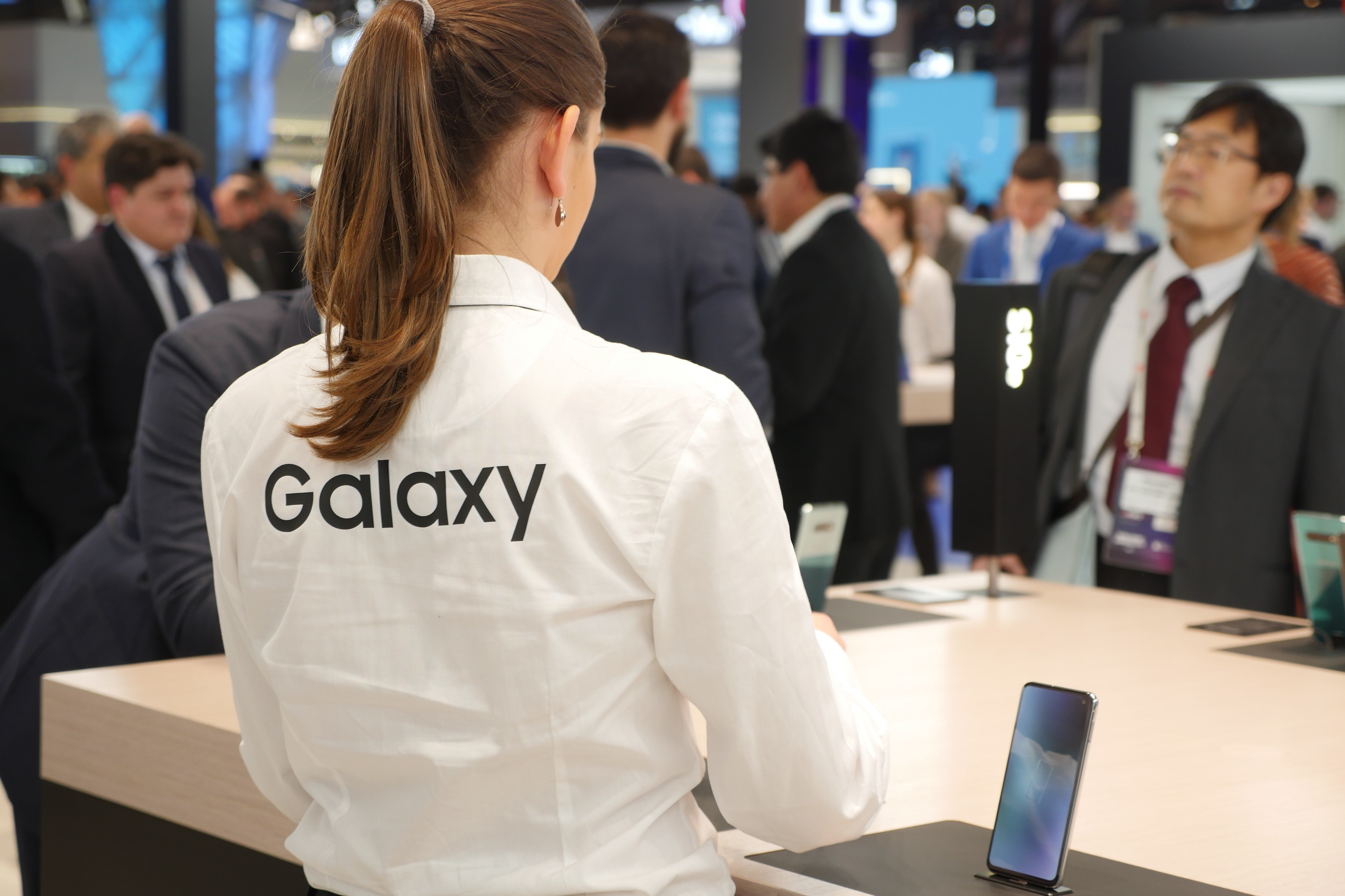 The Samsung Galaxy A60 & A70 just leaked out alongside some key specs