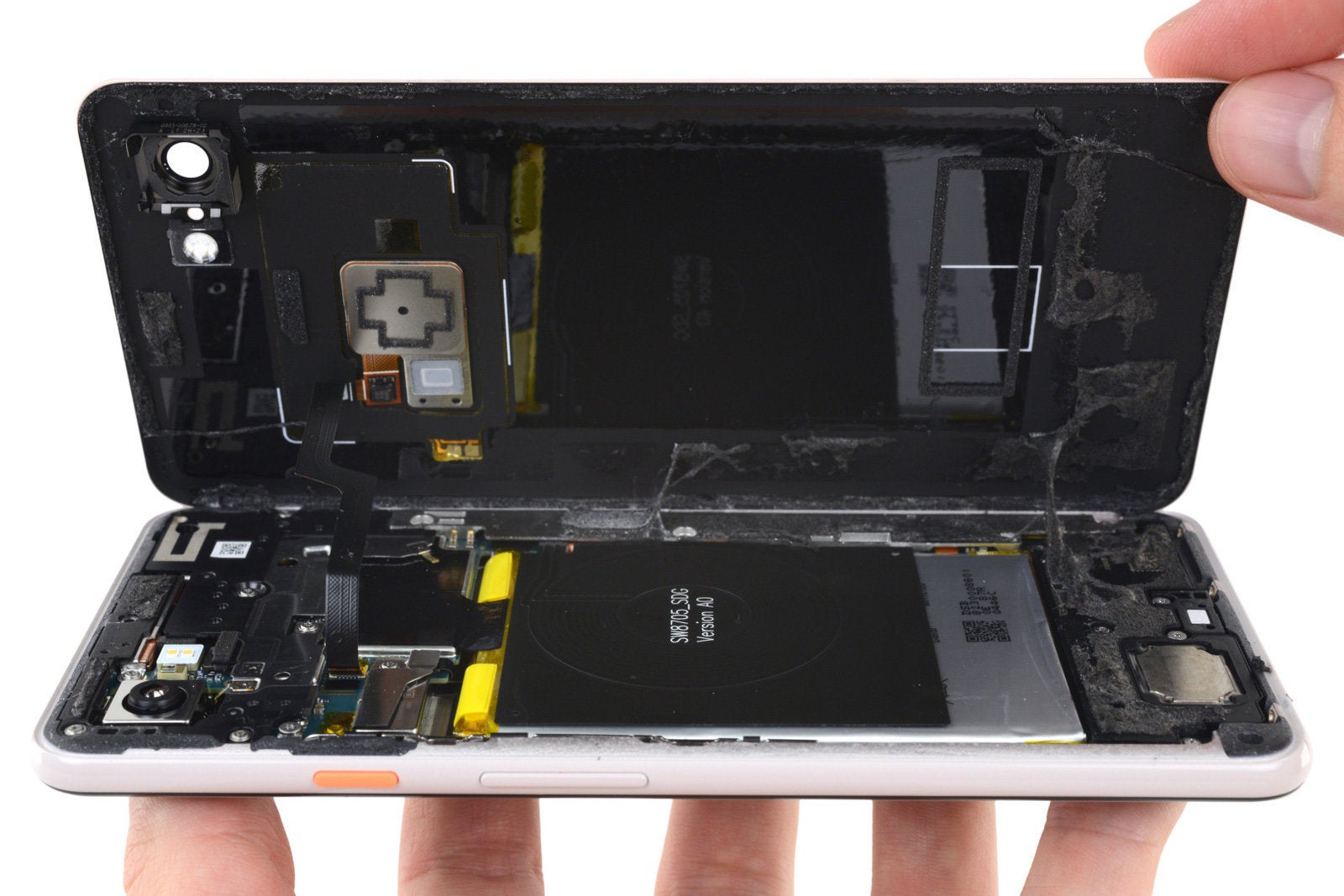 Pixel 3 XL disassembly by iFixit - Google is not a hardware company, where does that leave the Pixels?