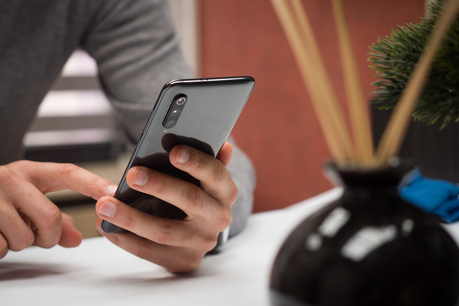 Best &quot;affordable flagship&quot; phones in 2019