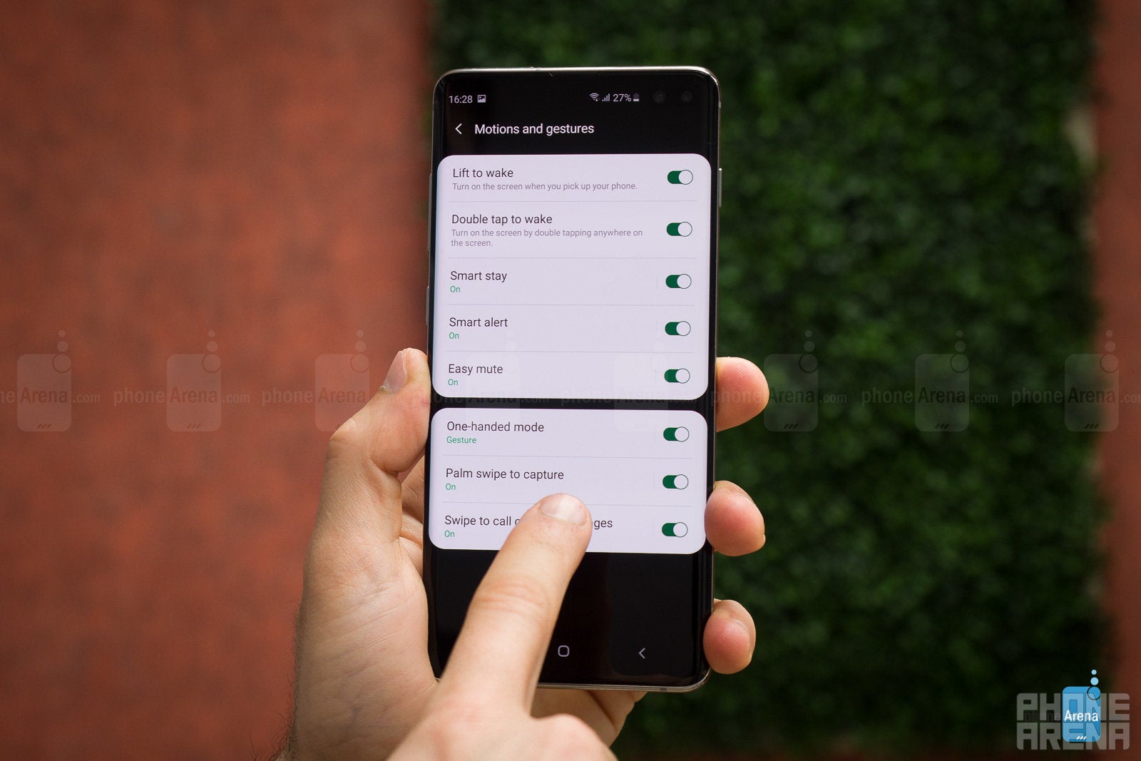 Samsung Galaxy S10, S10e and S10 Plus: how to take a screenshot