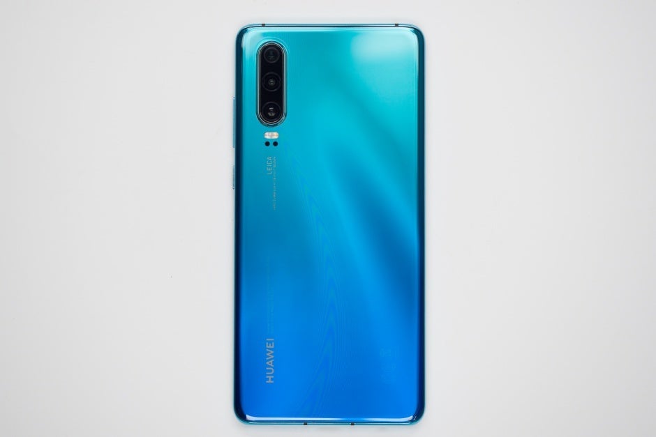 The Huawei P30 is certainly no pushover in the photography department either - Surprise: Huawei P30 and P30 Pro pre-orders are live in the US, warranty included