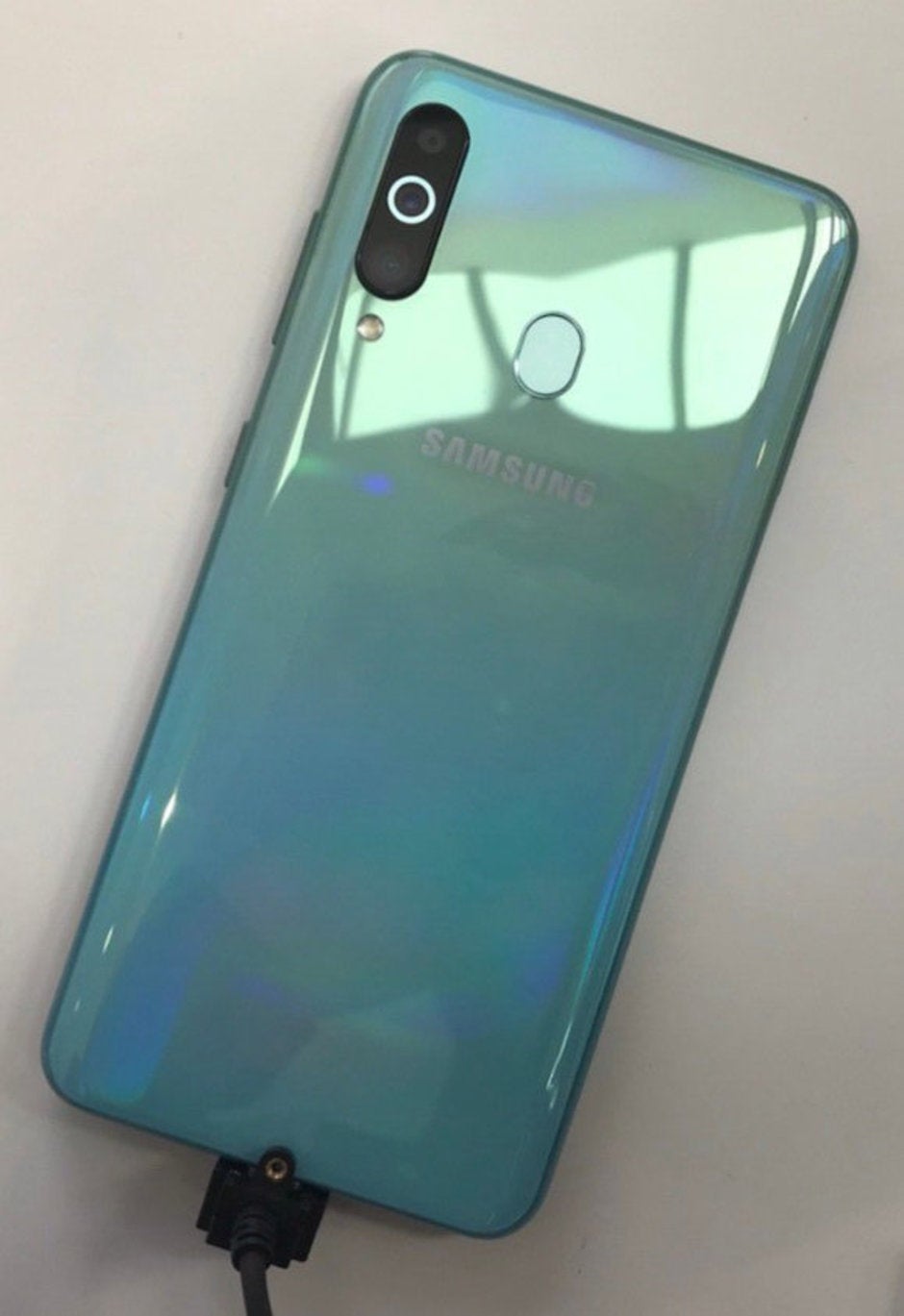 Samsung Galaxy A60 - Samsung unveils Galaxy A60 and A40s mid-rangers: punch-hole display, triple camera