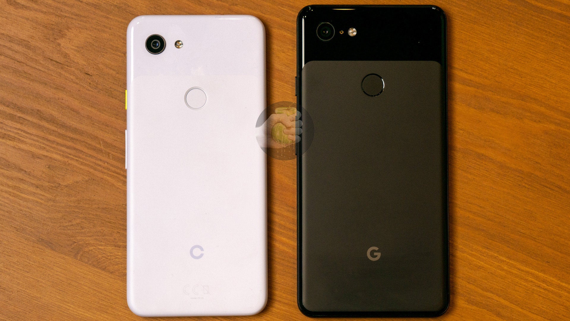 Google Pixel 3a (left) vs. Google Pixel 3 XL (right - Official Google Pixel 3a & 3a XL renders show up ahead of May 7th unveiling