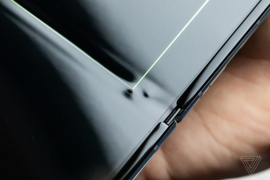 That&#039;s what happened to the unit sent to The Verge - Samsung to gather all Galaxy Fold units sent out to reporters for investigation