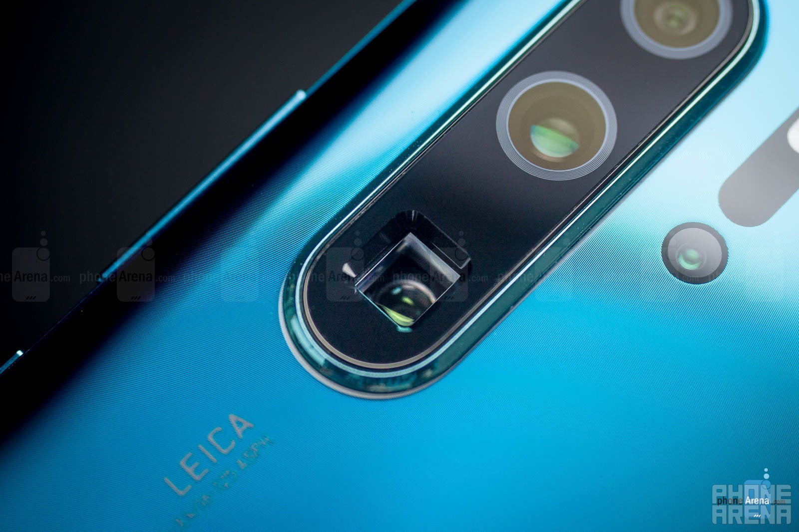 The 8MP telephoto camera on the Huawei P30 Pro provides a whopping 5x magnification using cleverly designed opitcs - The hidden limitations of your phone&#039;s telephoto zoom camera