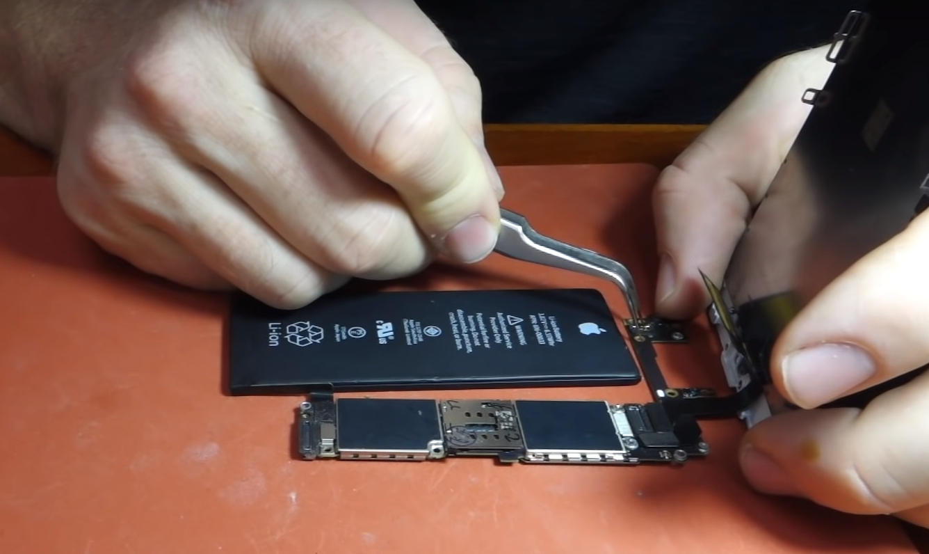 Apple’s repair policy is a far cry from its customer-first philosophy