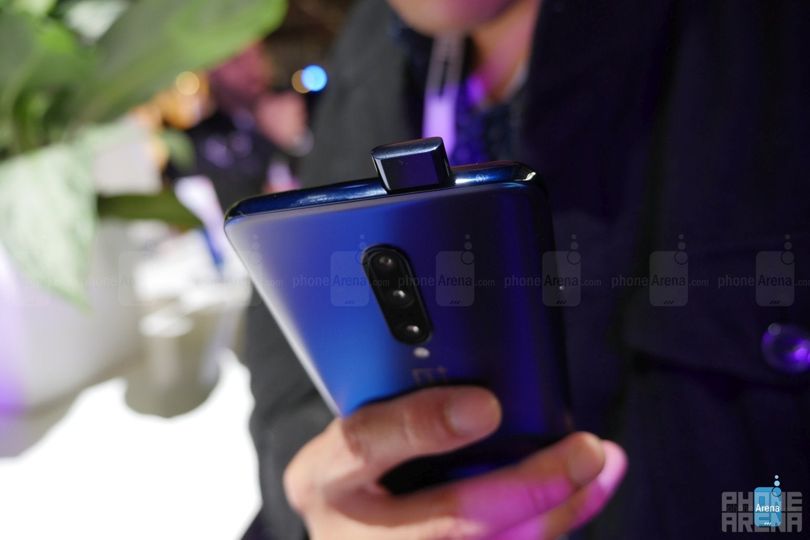 OnePlus 7 Pro hands-on: Full of surprises
