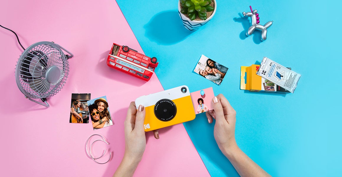 KODAK Printomatic Digital Instant Print Camera Review & Test