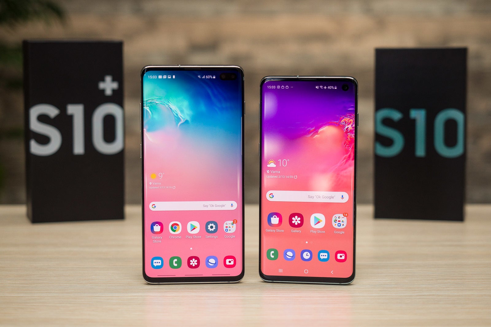 S10+ on the left, S10 on the right - Vote for your favorite phone of the first half of 2019 here!