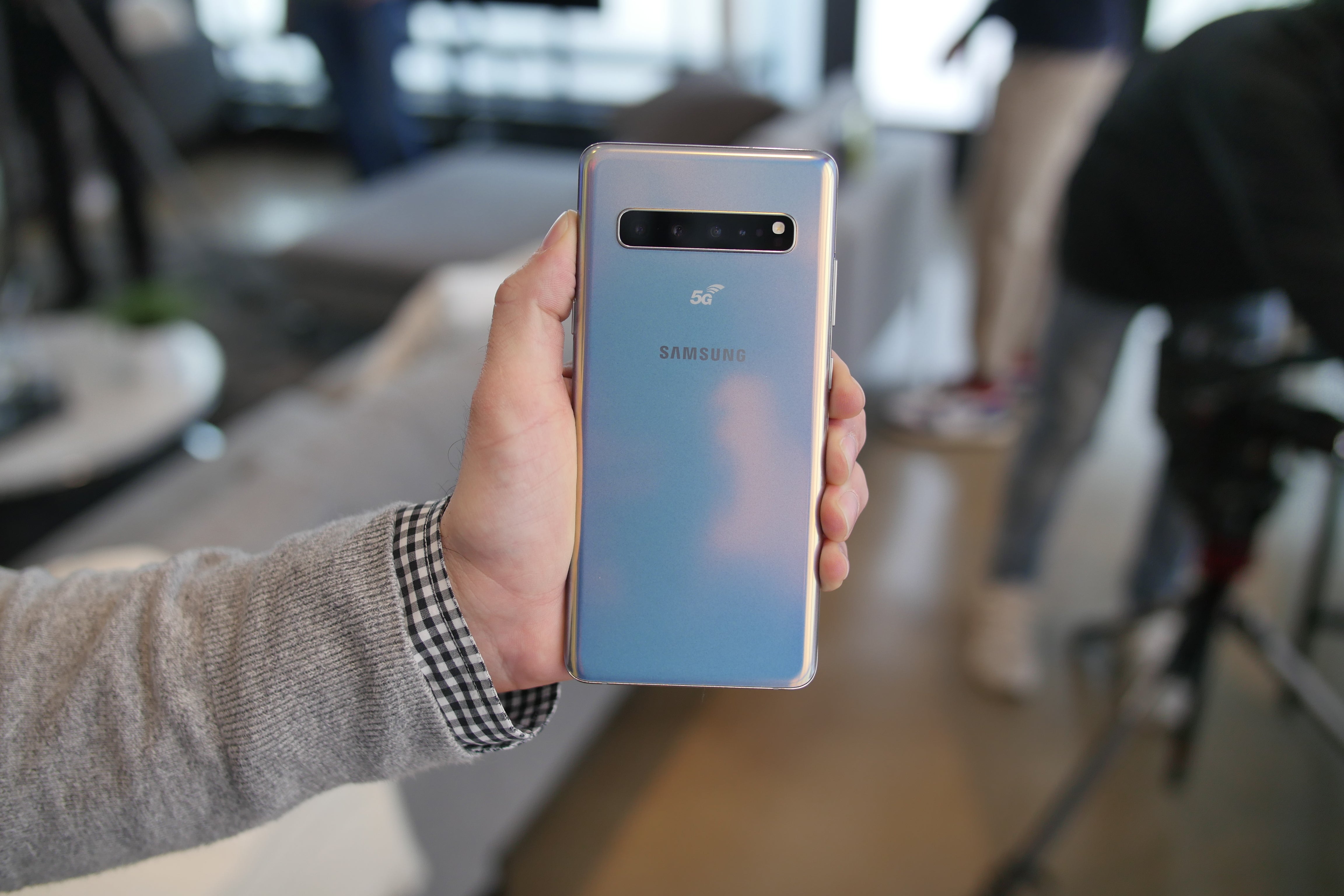 That 5G logo comes with a hefty price tag - How long before 5G becomes a standard flagship smartphone feature?