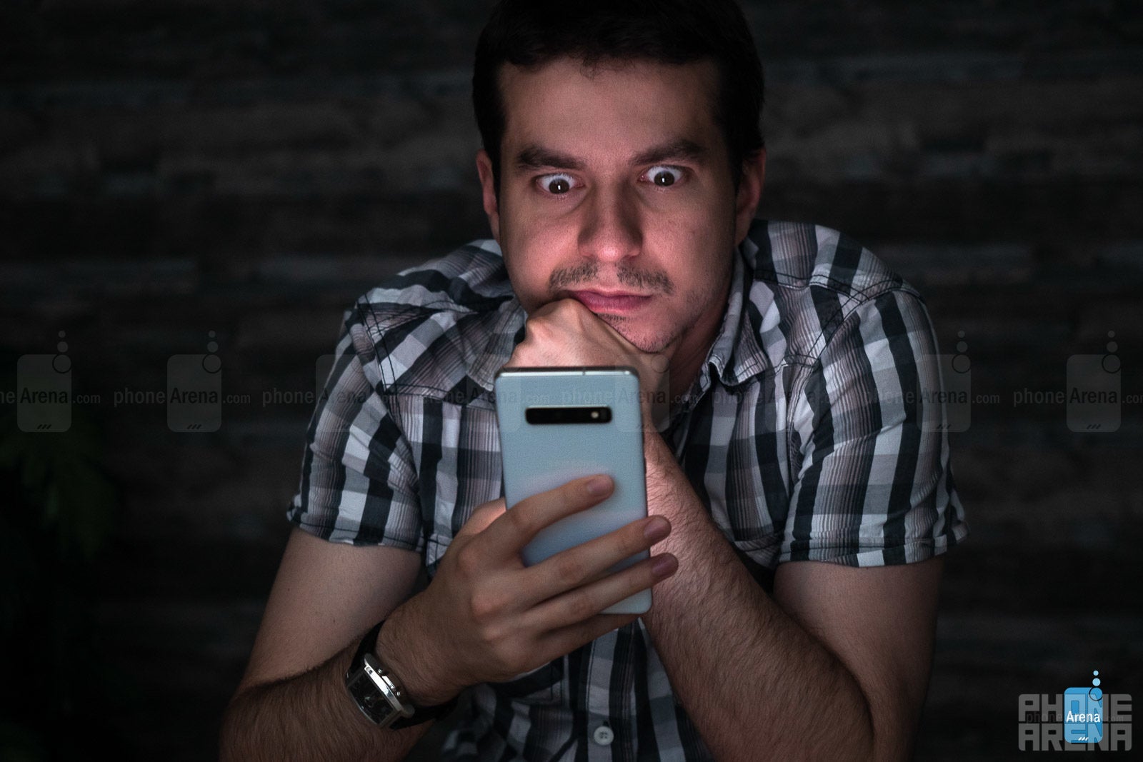 The pros and cons of Dark Mode: Here's when to use it and why