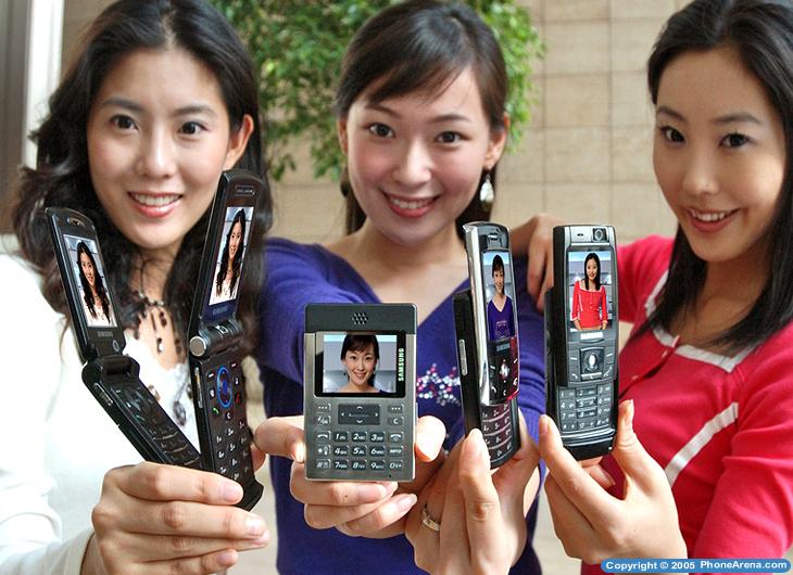Samsung announces new slim phone line