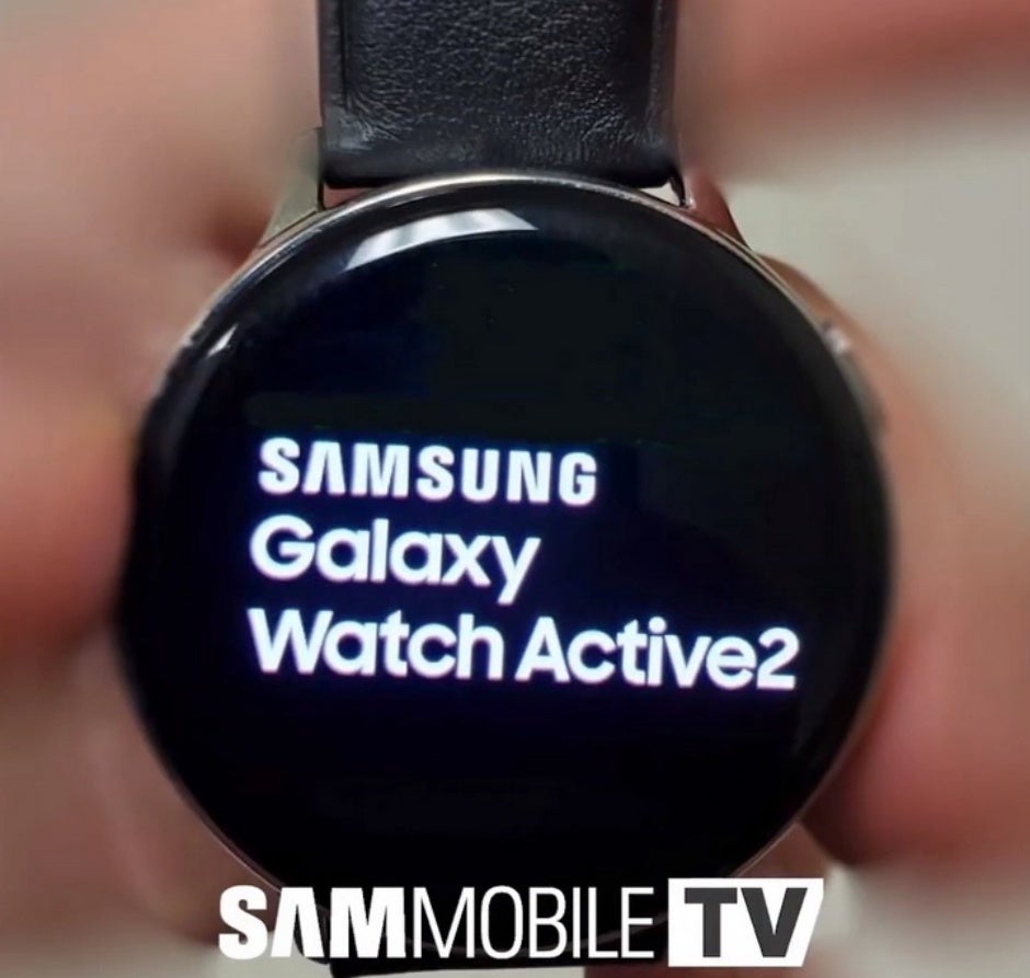The Galaxy Watch Active 2 looks similar to its predecessor at first glance - Samsung plans to mirror the best Apple Watch features on the Galaxy Watch Active 2