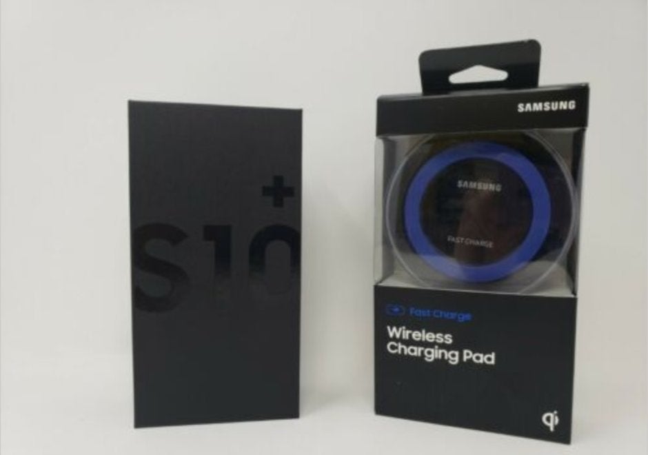 An unlocked 128GB Samsung Galaxy S10+ and a free wireless charging pad can be yours for $649.99 - Save 33% on an unlocked phone from the Samsung Galaxy S10 series