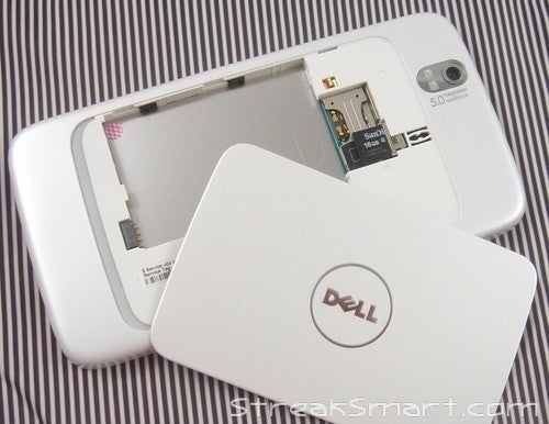 White-backed Dell Streak a Best Buy exclusive