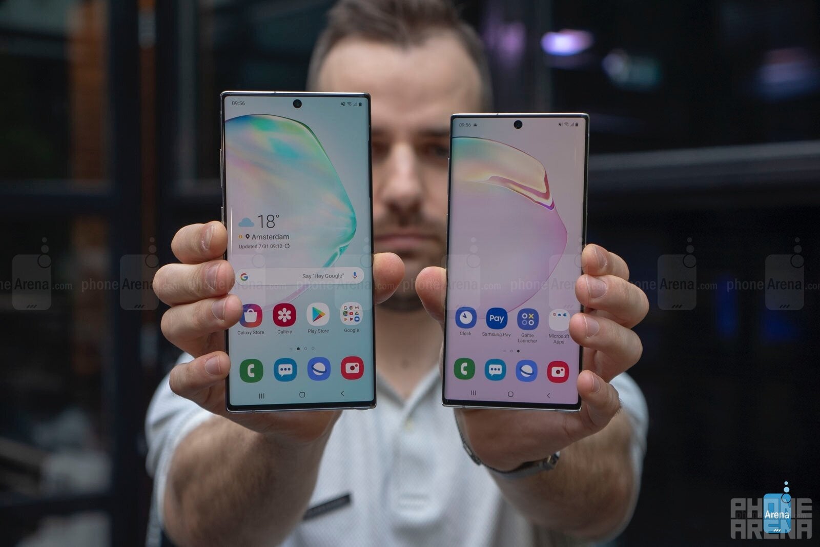 The Note 10 may look small next to the Note 10+, but it&#039;s still pretty large - Who exactly is the Galaxy Note 10 for?